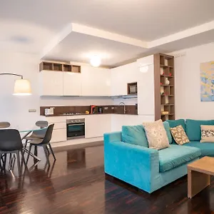  Apartament Authentic Yet Modern Retreat In Center